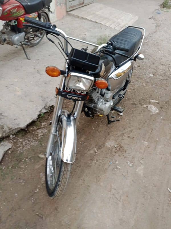 Honda 125 self start 1