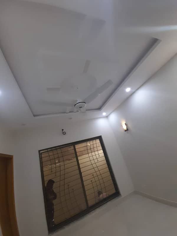 5 Marla Beautiful House For Rent In DHA 11 Rahbar 2