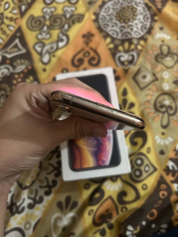 iphone xs 64gb pta approved 2