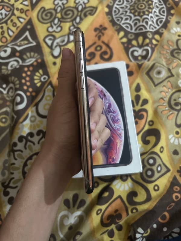 iphone xs 64gb pta approved 3