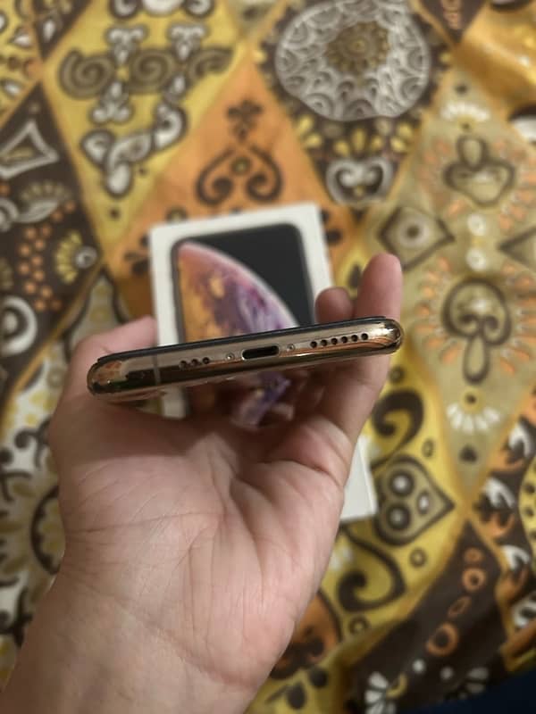 iphone xs 64gb pta approved 5