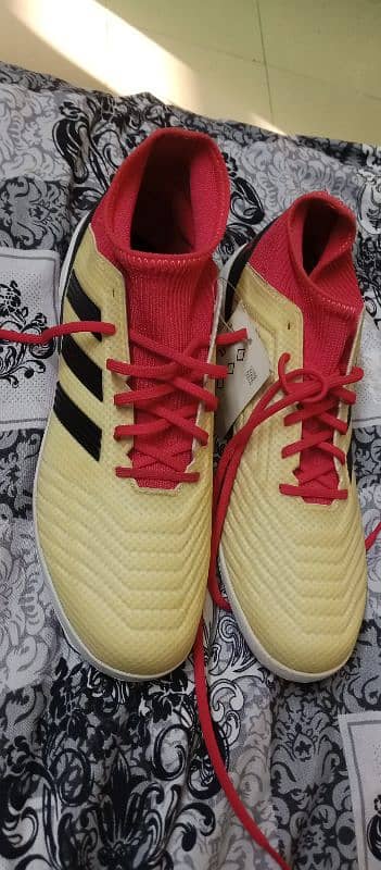 Adidas predator football shoe   bought in Dubai in 225 Dirham 7