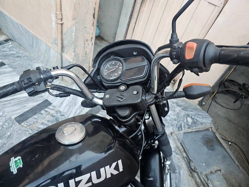 suzuki 110s in very good condtion 2