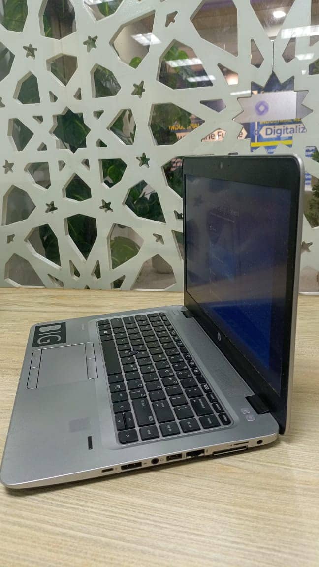 HP Elitebook G840 G3 | i5 | 6th Gen | 8Gb ram| 256 M. SSD 5