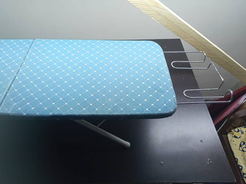 Small Ironing Board Tabletop With Iron Rest, Foldable Iron Board 1