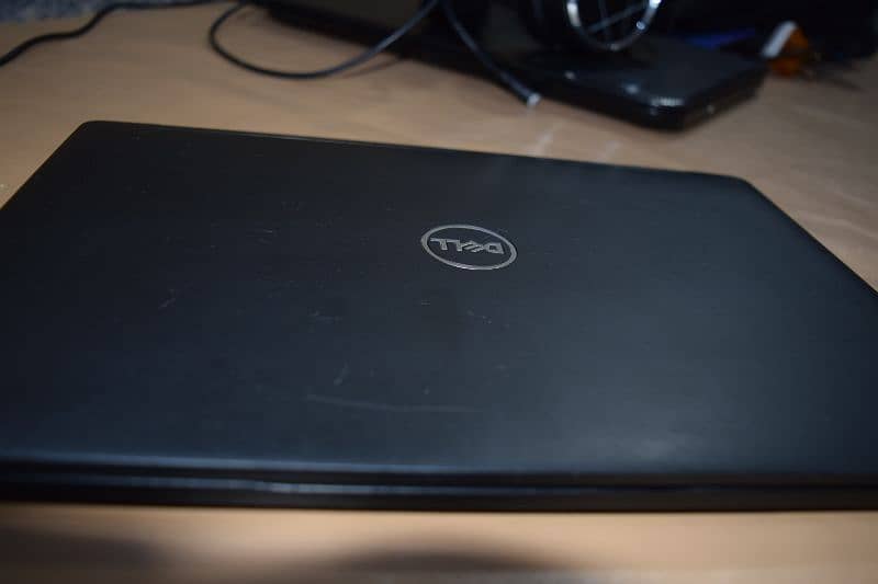 Dell latitude 7390 core i7 8th generation with charger 10