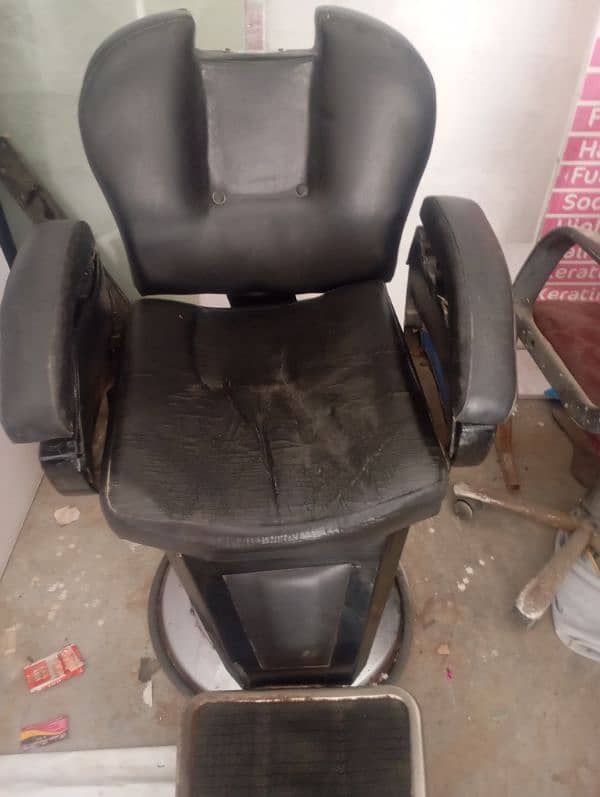 2 salon chair 1