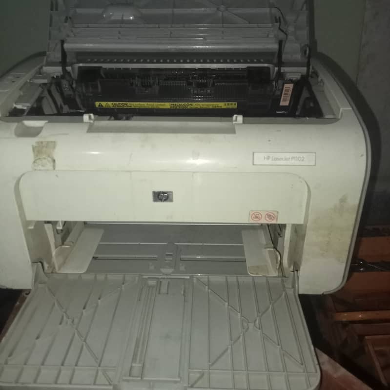 HP Lazer jet 1102 printer 2