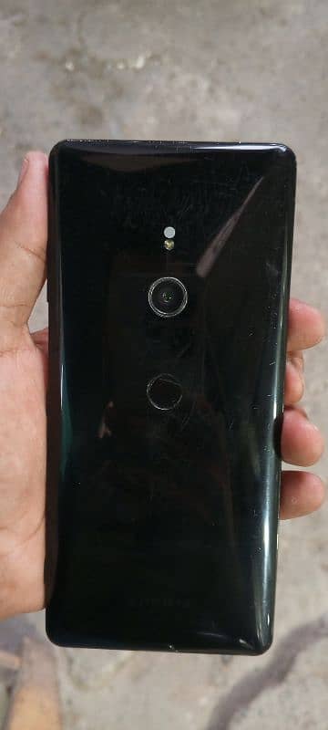 Sony xz3 egde screen 0