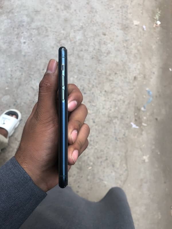 iphone 11pro 64gb non pta 3