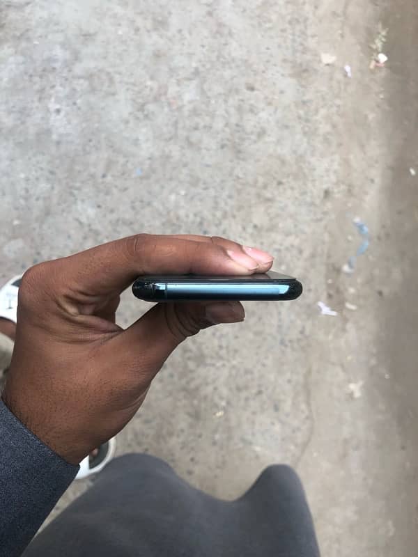 iphone 11pro 64gb non pta 4