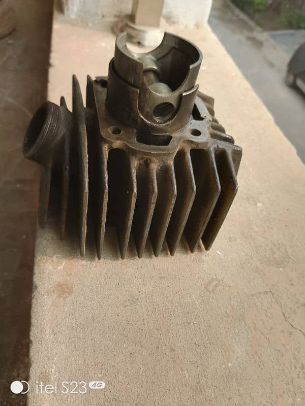 Yamaha yb 100 piston good  condition 1