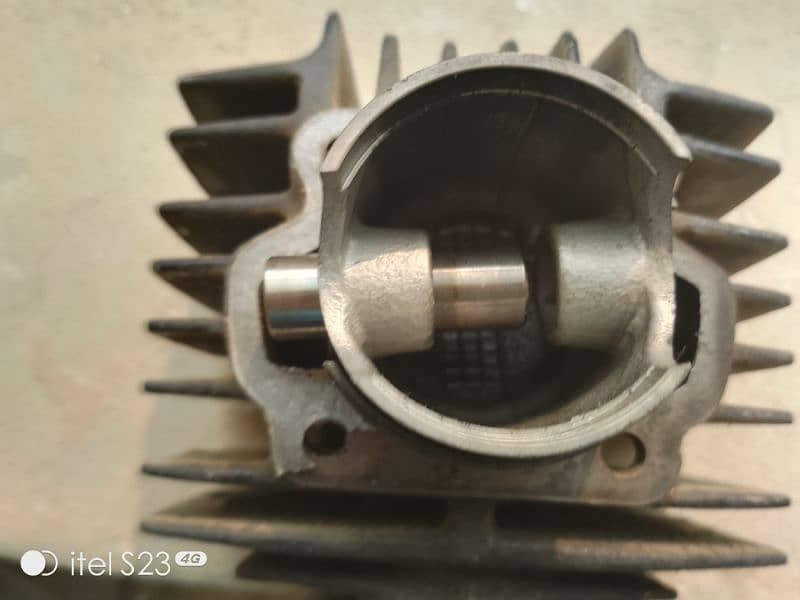 Yamaha yb 100 piston good  condition 3