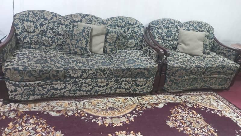 7 seat sofa set with good quality frame and foam quality 1