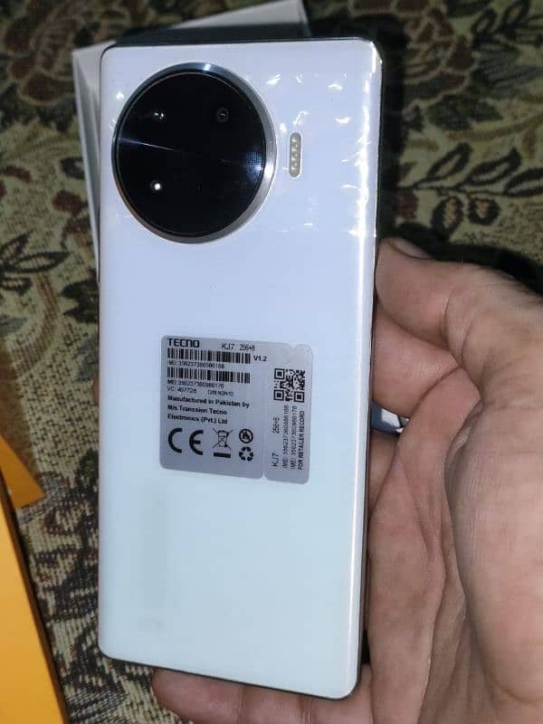 tecno spark 20 pro plus 4