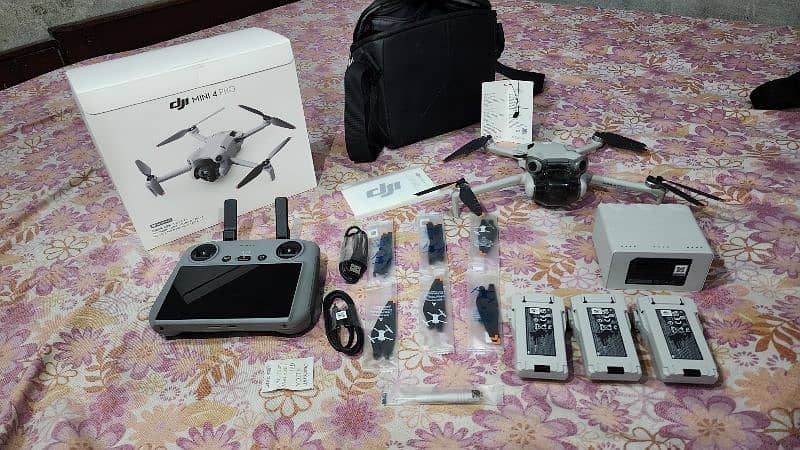 Dji mini 4 pro Fly Mor Combo 10 main 10 condition 18