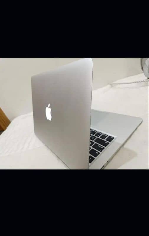 Macbook Air  2017 5