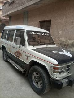 Mitsubishi Pajero 1988