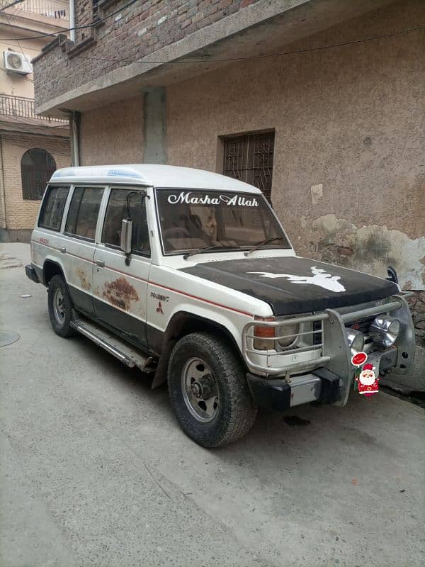 Mitsubishi Pajero 1988 7