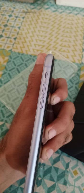 iPhone 11 64GB,10/10 condition full Lush Set,Non PTA 6