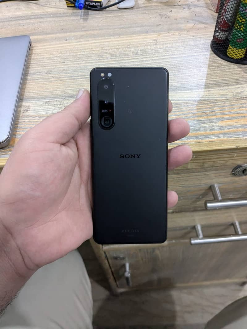 Sony Xperia 5 Mark 3 - 8/128gb 0