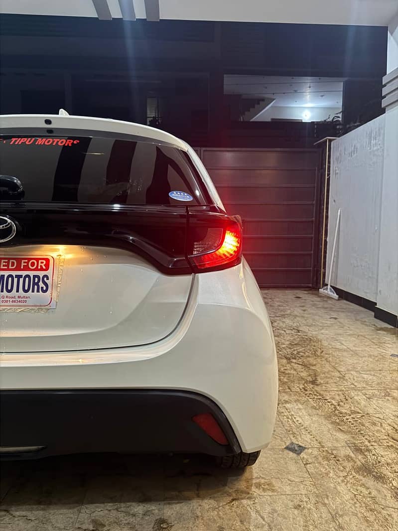 Toyota Yaris Hatchback 2021 3