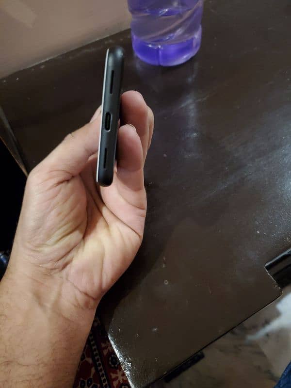 Pixel4  10/10 condition 4