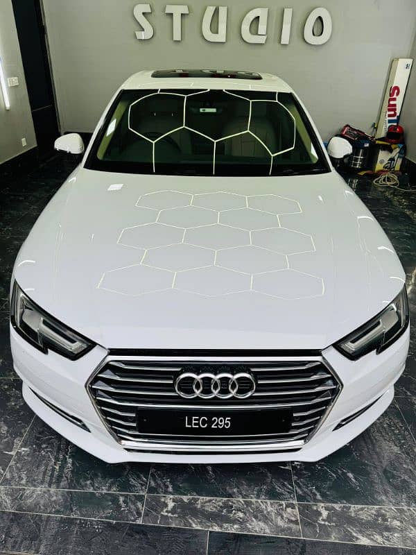 Audi A4 2017 1