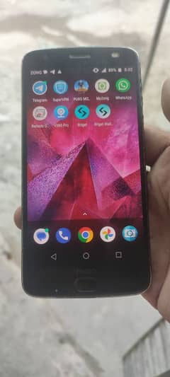 Moto z2 force