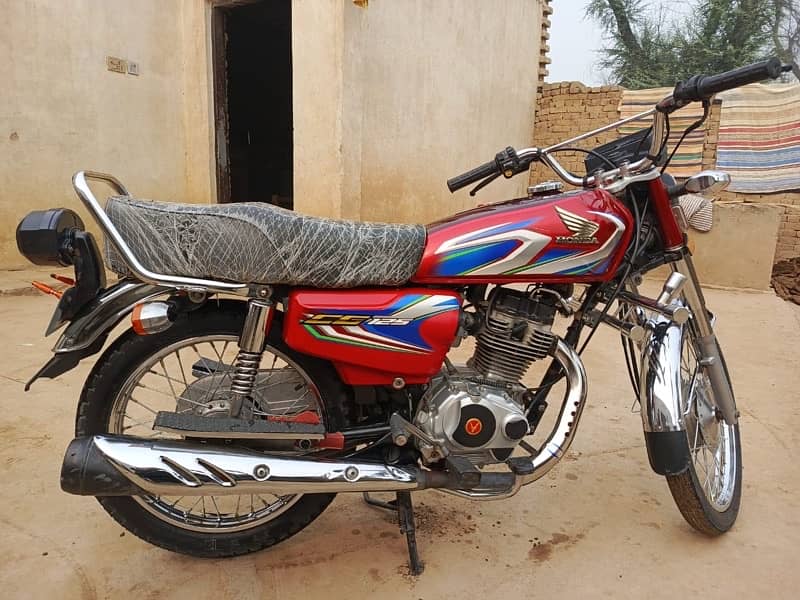 Honda 125 bike 1