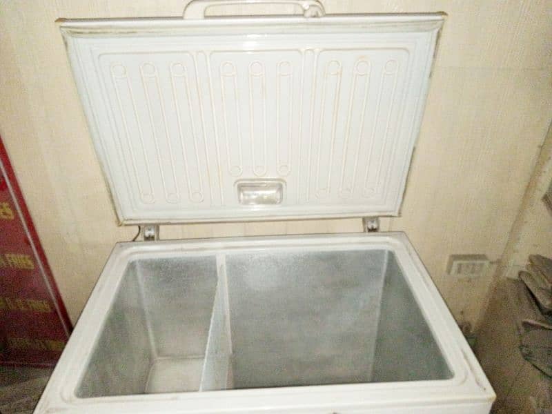 Waves Single Door Deep Freezer For Sale ( New Condition ) 1