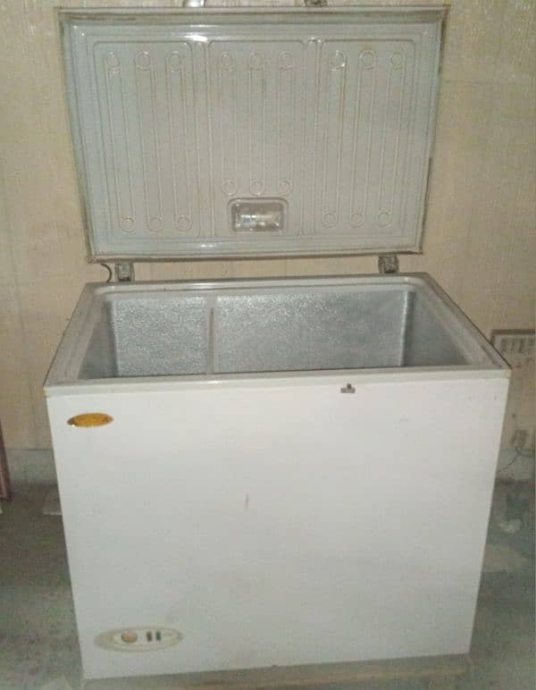 Waves Single Door Deep Freezer For Sale ( New Condition ) 4