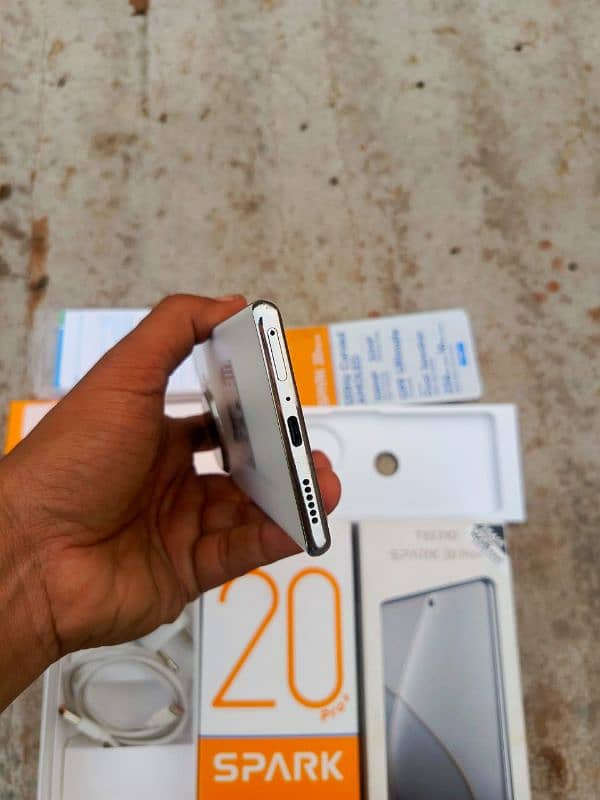 Tecno spark 20 pro plus 8+8--256-my Whatsapp 03091940219 4