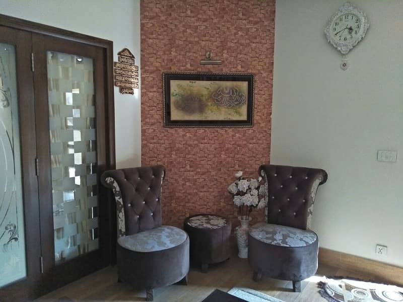 Brand New 10 Marla Luxury Furnished Upper Portion For Rent in Overseas A Bahria Town Lahore 4