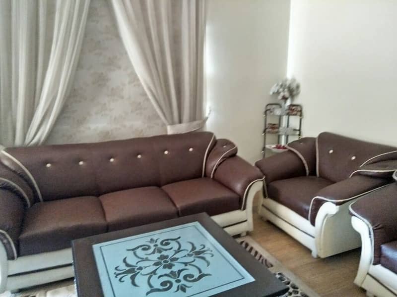 Brand New 10 Marla Luxury Furnished Upper Portion For Rent in Overseas A Bahria Town Lahore 13