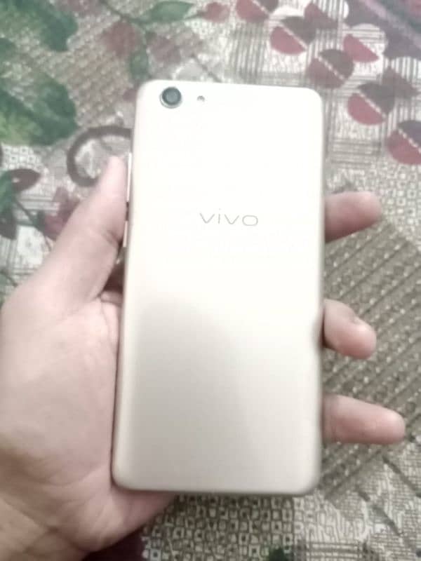 vivo y71 with box 0