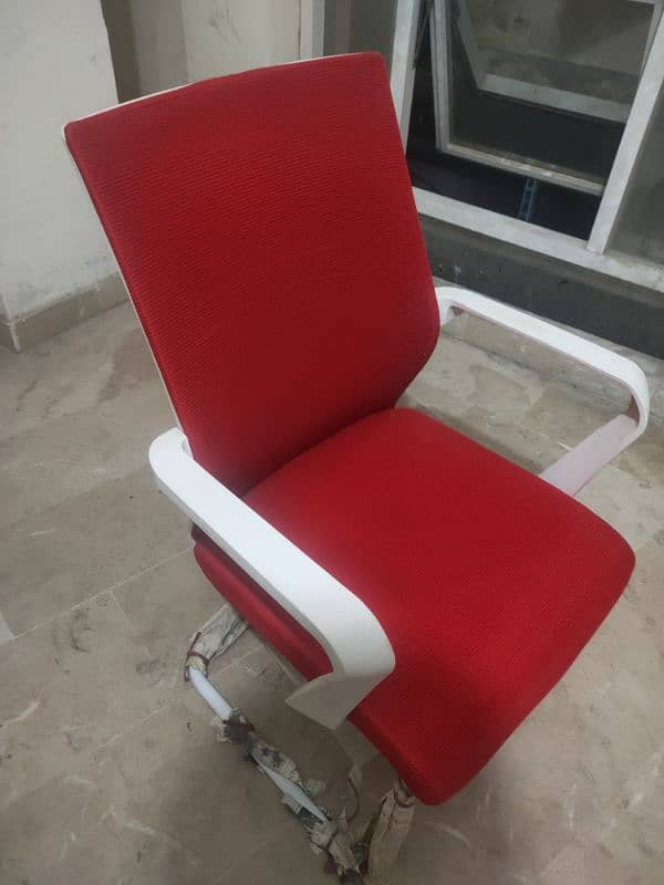 Brand new office chairs for sale. 3