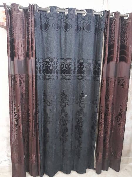 beautiful curtains in good condition 0