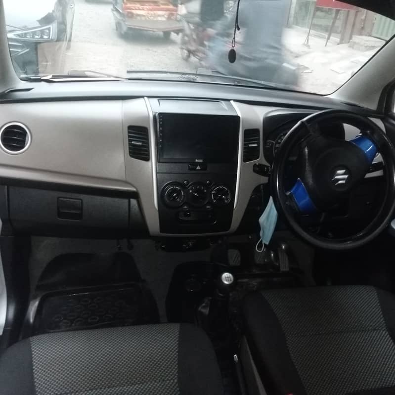 Suzuki Wagon R 2019 9