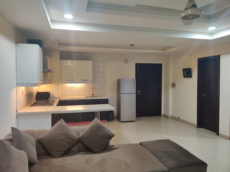 Per day rent height 1 fully furnished apartments rent b block b height 1 bahria town Rawalpindi 2