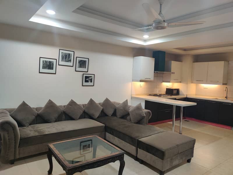 Per day rent height 1 fully furnished apartments rent b block b height 1 bahria town Rawalpindi 4