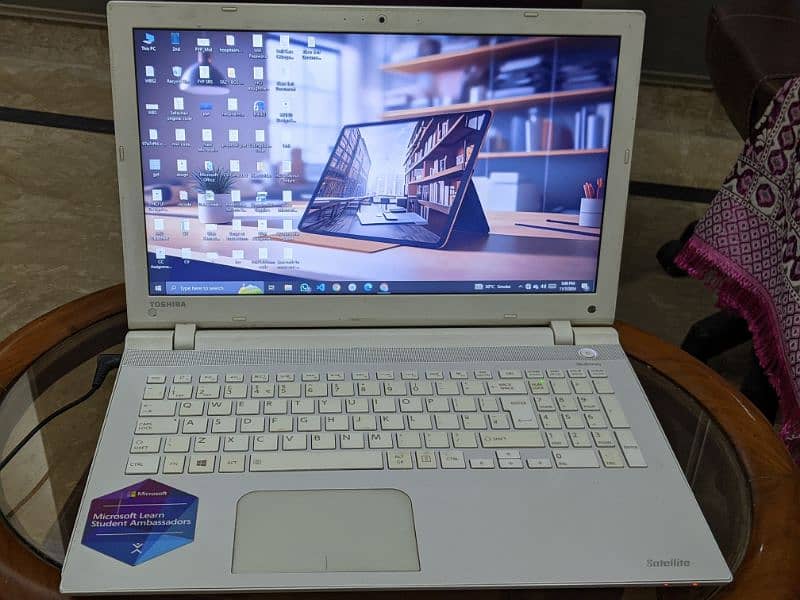 Toshiba Satellite L50-C-14T Laptop for sale 1