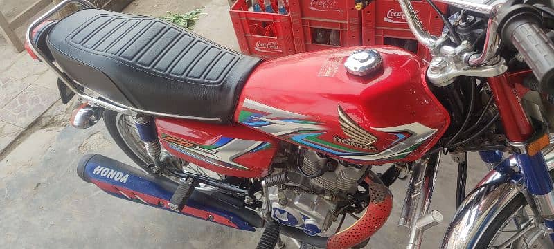 Honda 125 2023 modal saf bike ek pasy ka b kam ni 0