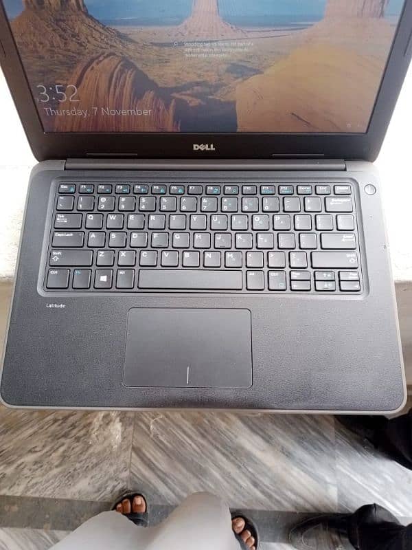 Dell Laptop core i3 6th Generation 5