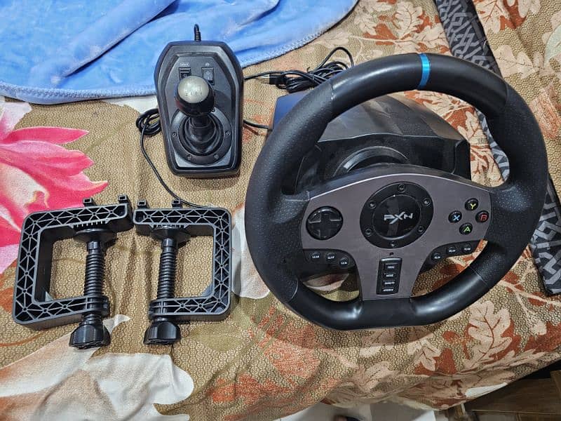 steering wheel 4