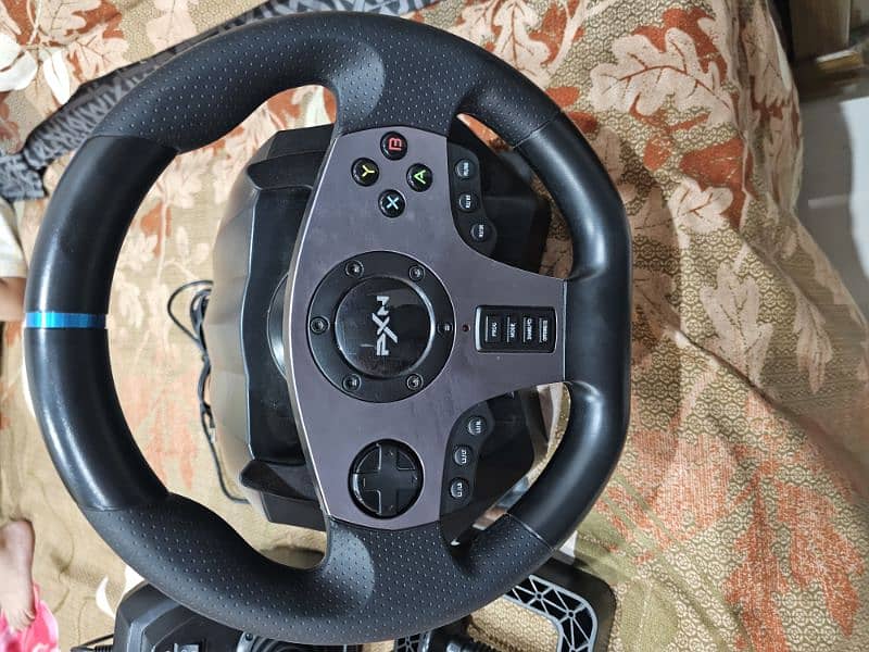 steering wheel 10