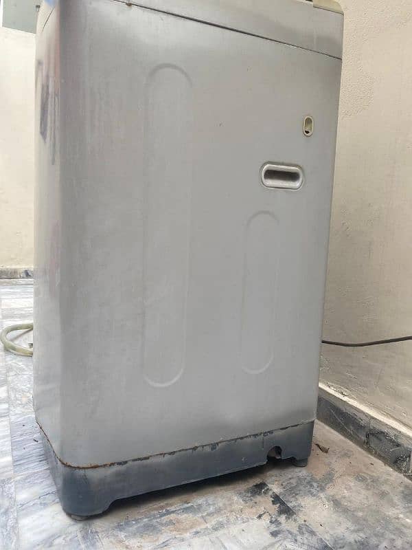 haeir automatic washing machine for sale body damaged 3