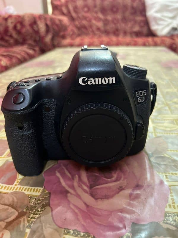 Canon 6D camera for sale with 85mm 0