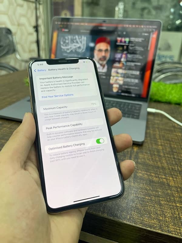 Iphone 11 Pro Max 512 gb Pta approved 5