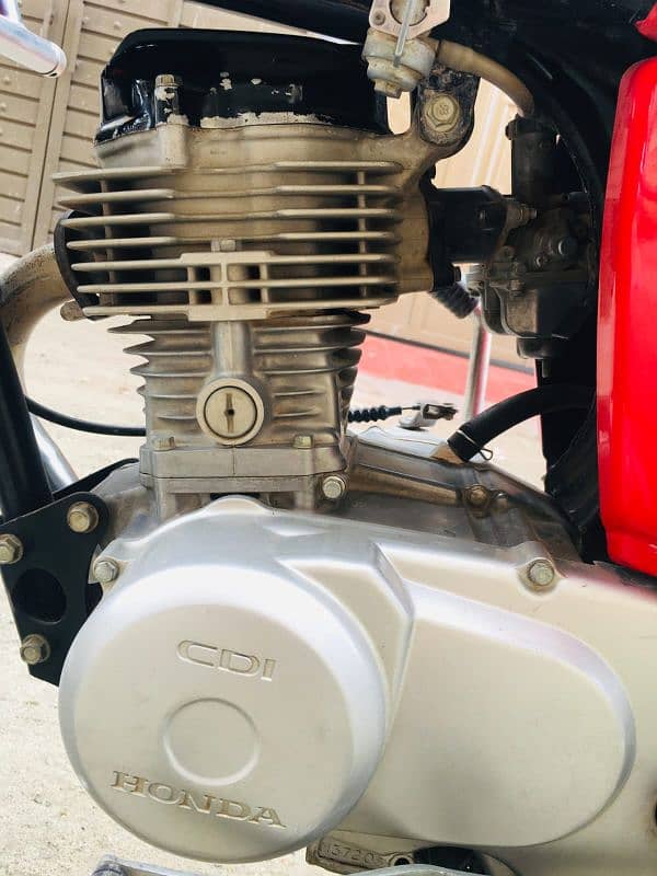 Honda 125 good condition 4